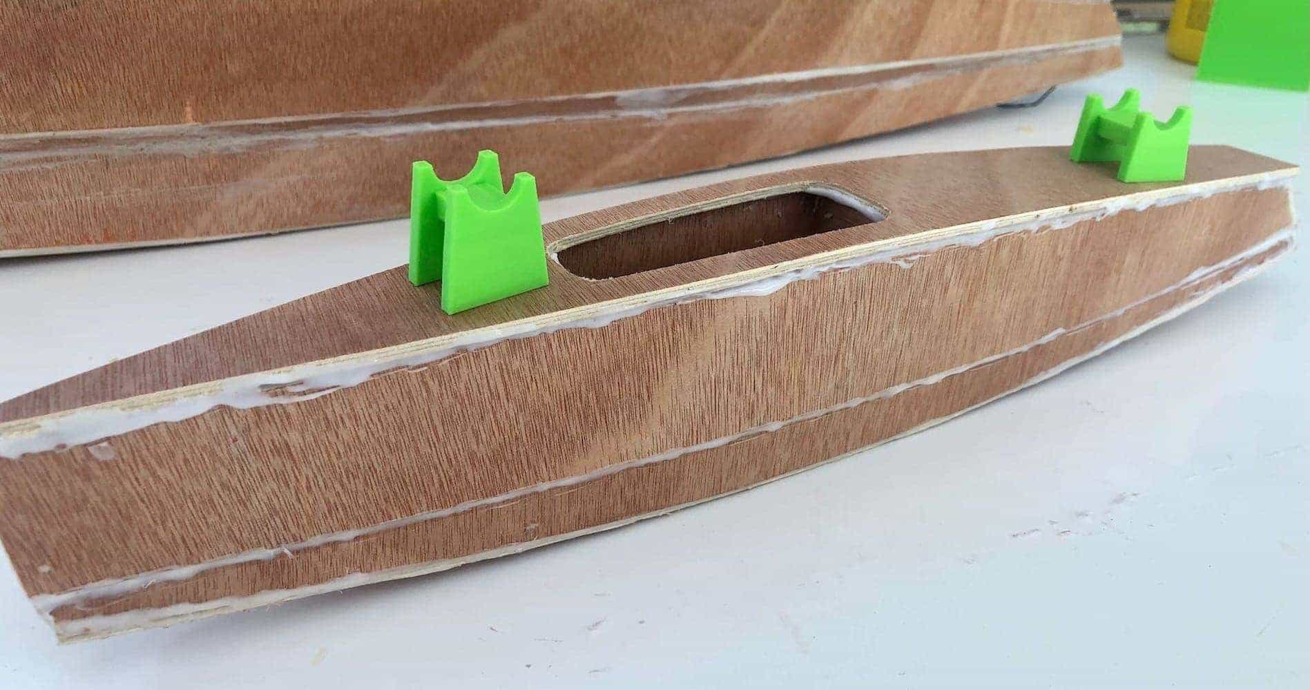 Pontoon - model plywood boat