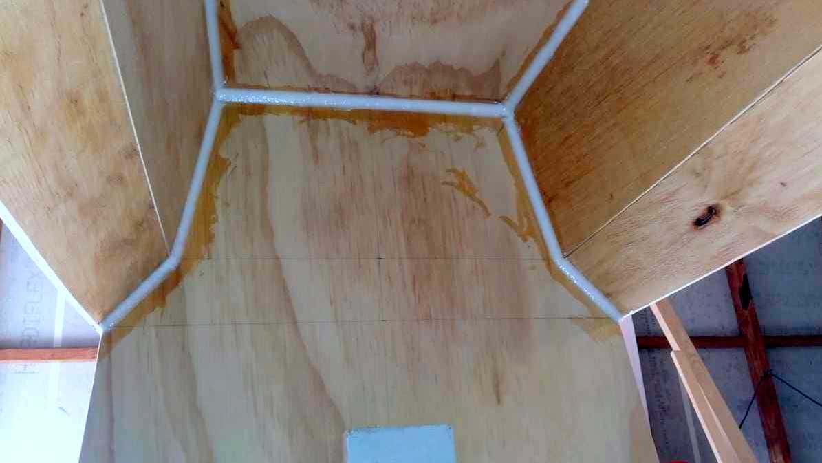 Attaching hull sections