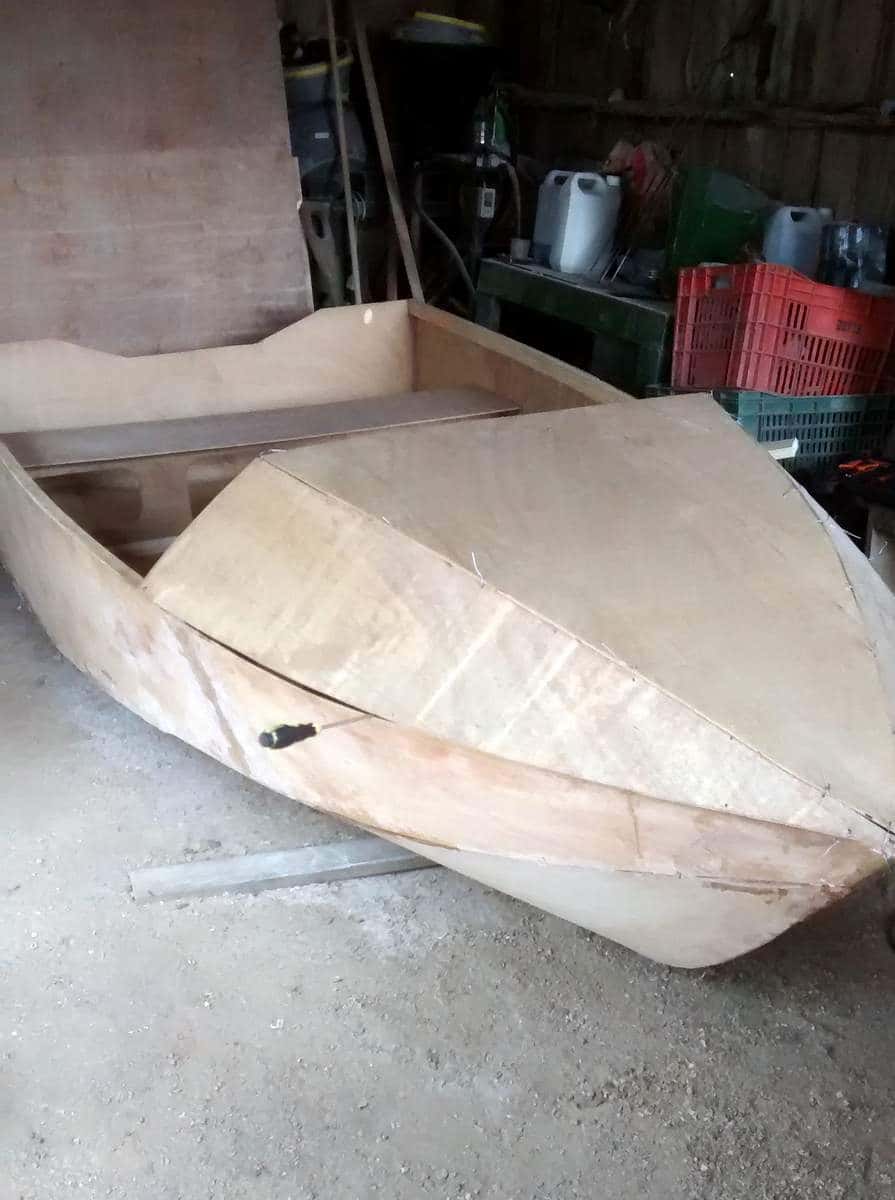 Plywood boat building